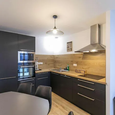 Grand Confort, 4-8 Pers, Centre Cauterets, Balcon, 500m Des Pistes - Fr-1-401-266 * Cauterets